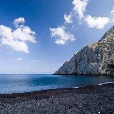 White Wave Studio 1 , 3Min Walk From Kamari Beach Buitenkant foto